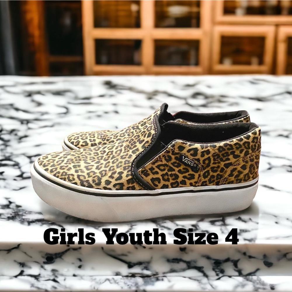 Girls VANS Youth size 4
